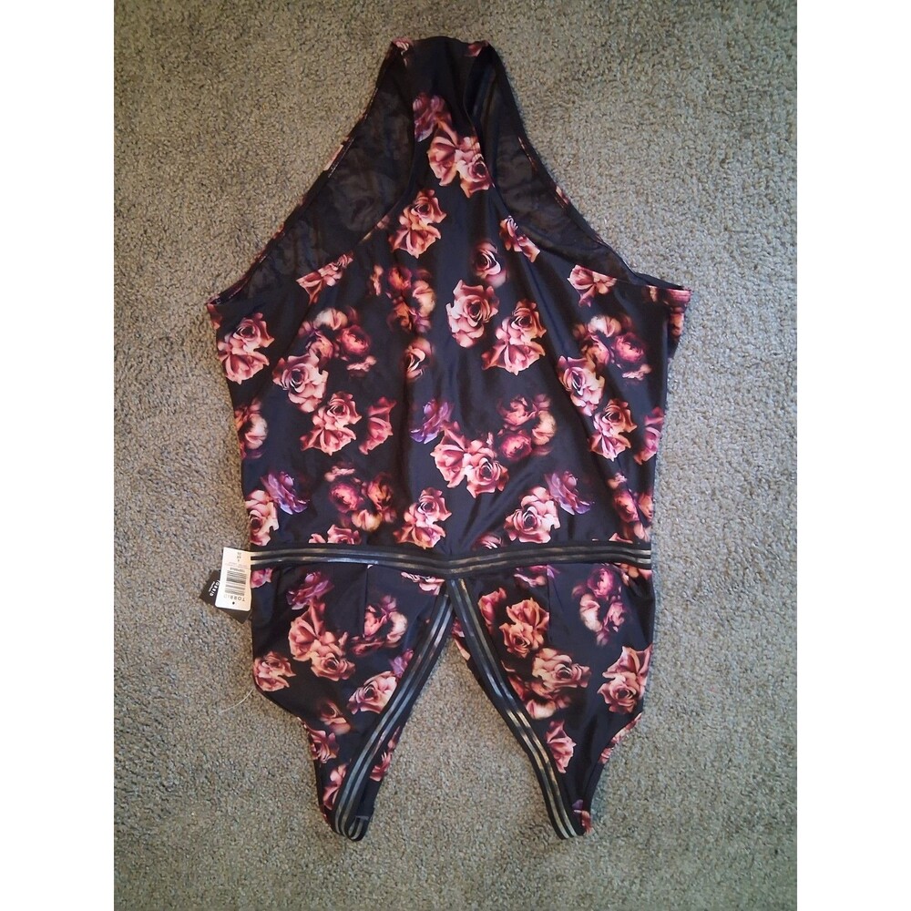 torrid 1 piece triangle mesh swimsuit new with tags size 4 size 26 size 4x - Picture 2 of 7